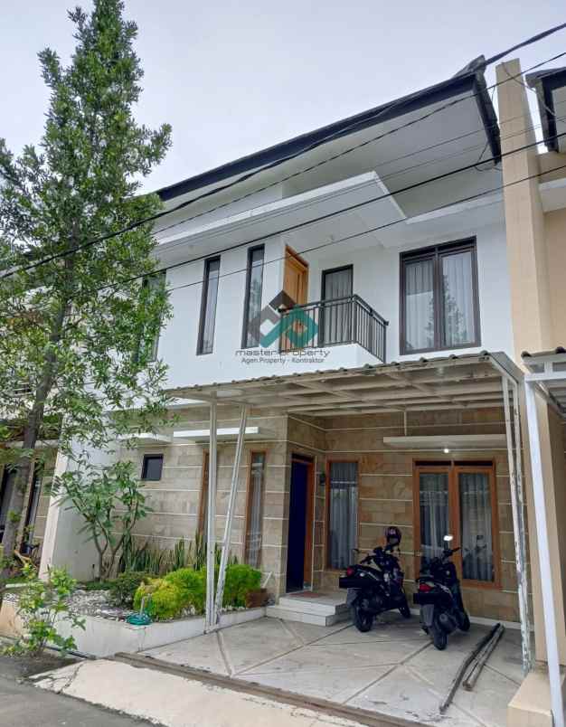 dijual rumah antapani