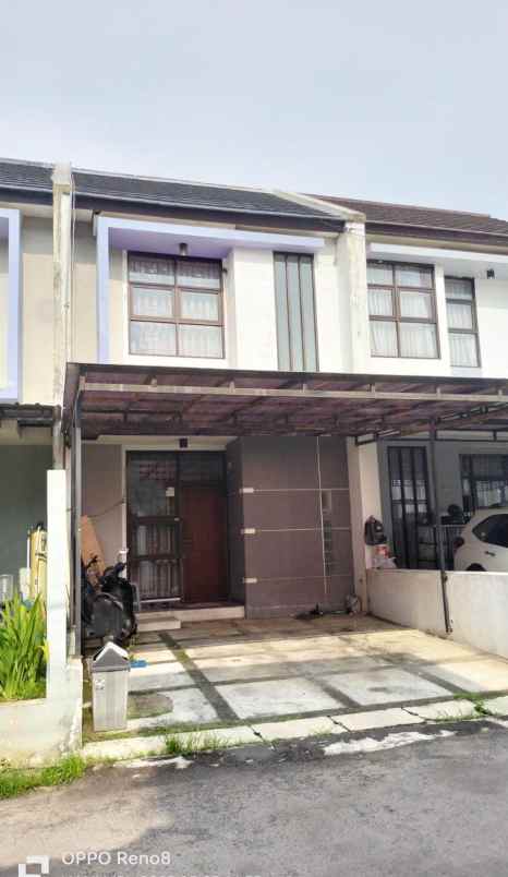 dijual rumah arcamanik