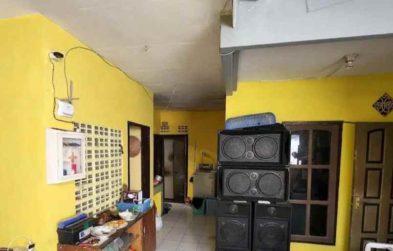 dijual rumah bagus shm di jalan kepuh kota malang