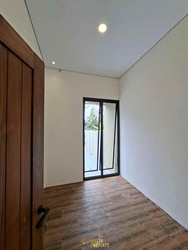 dijual rumah balecatur