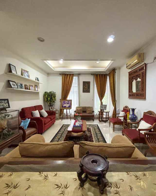 dijual rumah bangka kemang jaksel