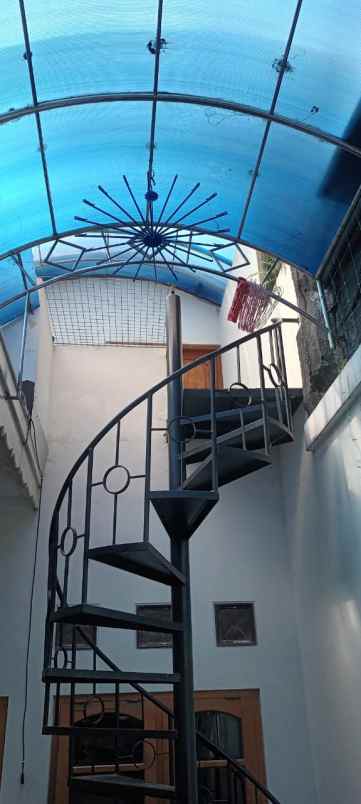 dijual rumah bangunharjo