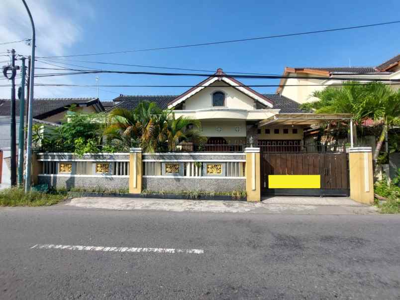 dijual rumah bangunharjo