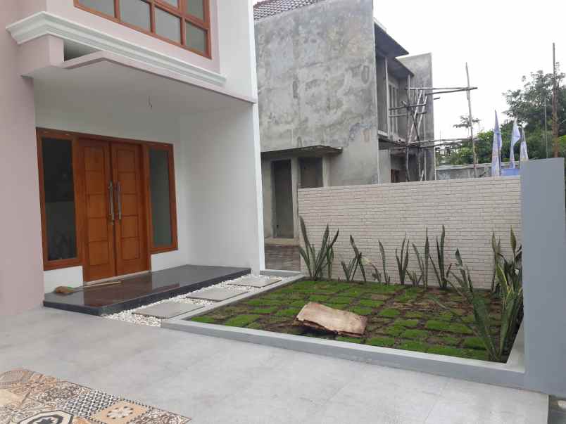 dijual rumah banguntapan