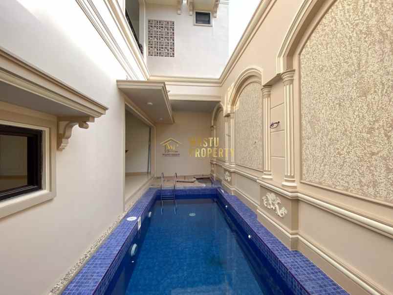 dijual rumah banyuraden