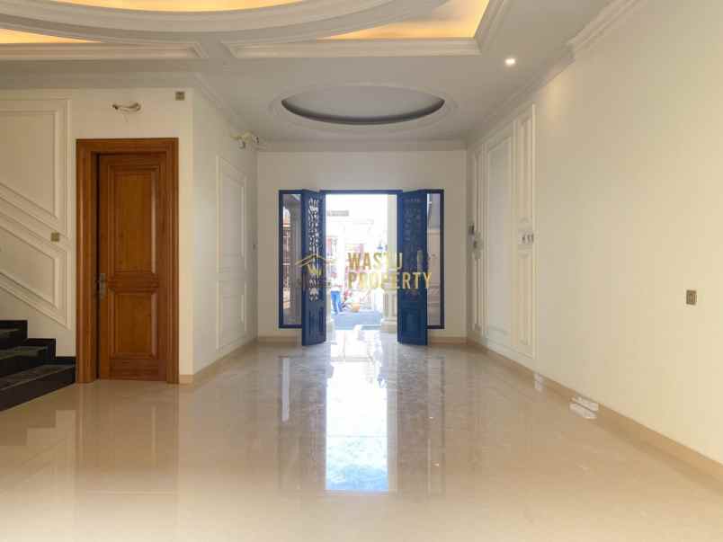 dijual rumah banyuraden