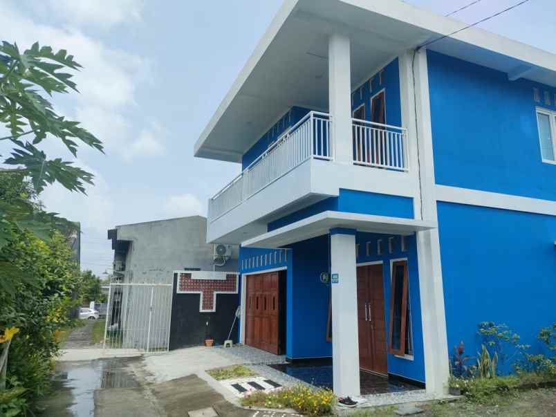 dijual rumah baru 2 lantai di sleman yogyakarta