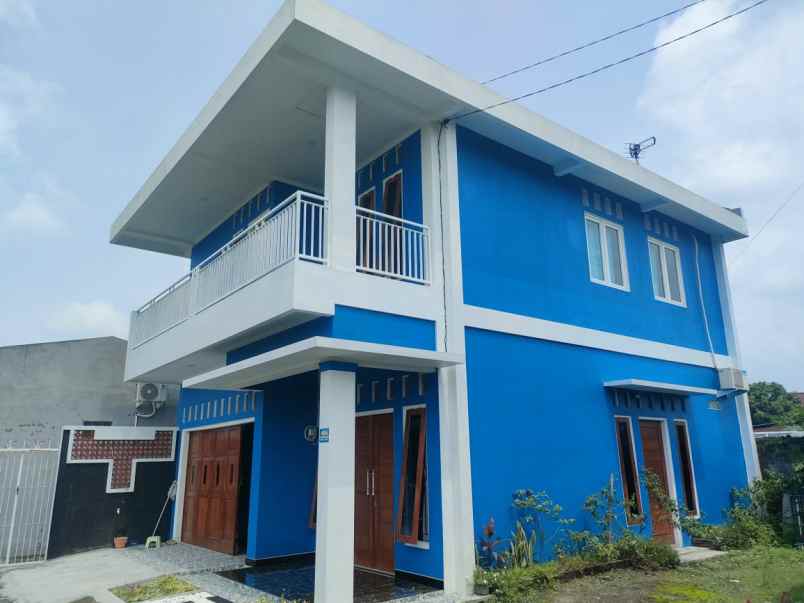 dijual rumah baru 2 lantai di sleman yogyakarta