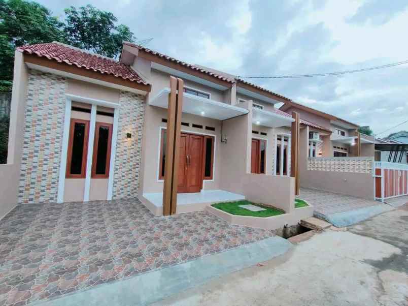 dijual rumah baru dan mewah harga ekonomis