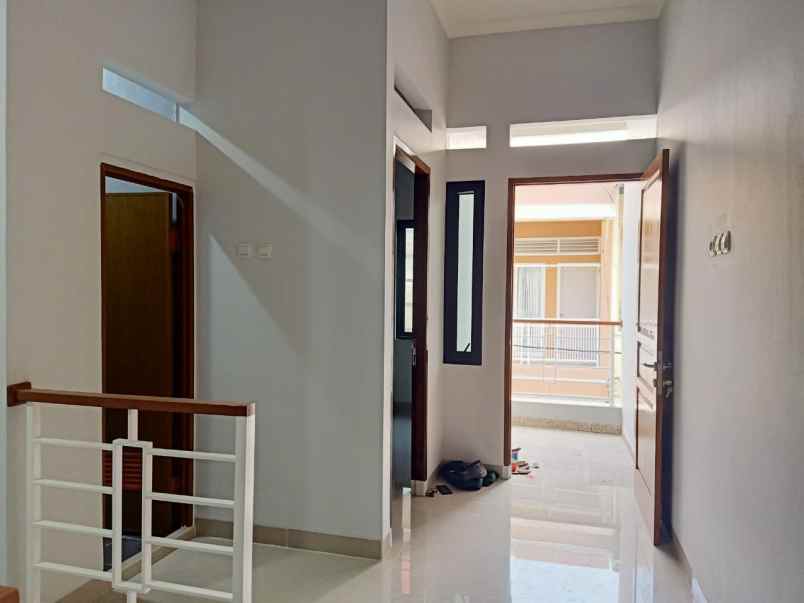 dijual rumah baru poris indah