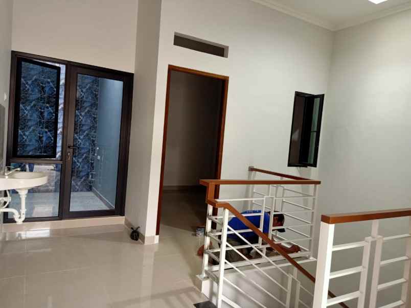 dijual rumah baru poris indah