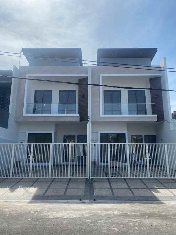 dijual rumah baruk