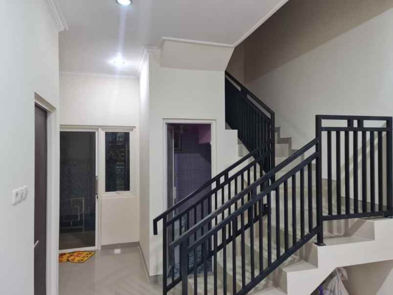 dijual rumah batu panorama