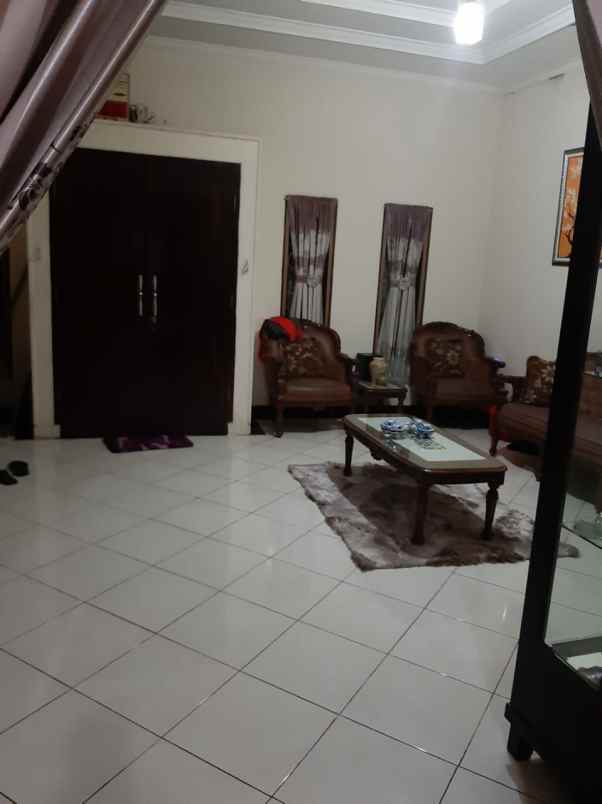 dijual rumah bintara