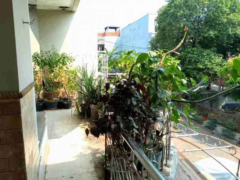 dijual rumah bintara