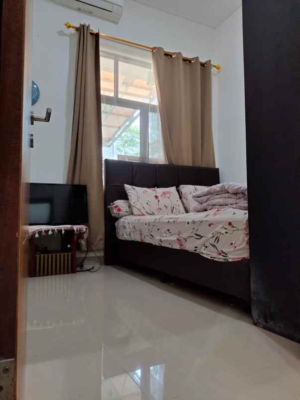dijual rumah bojongsari depok