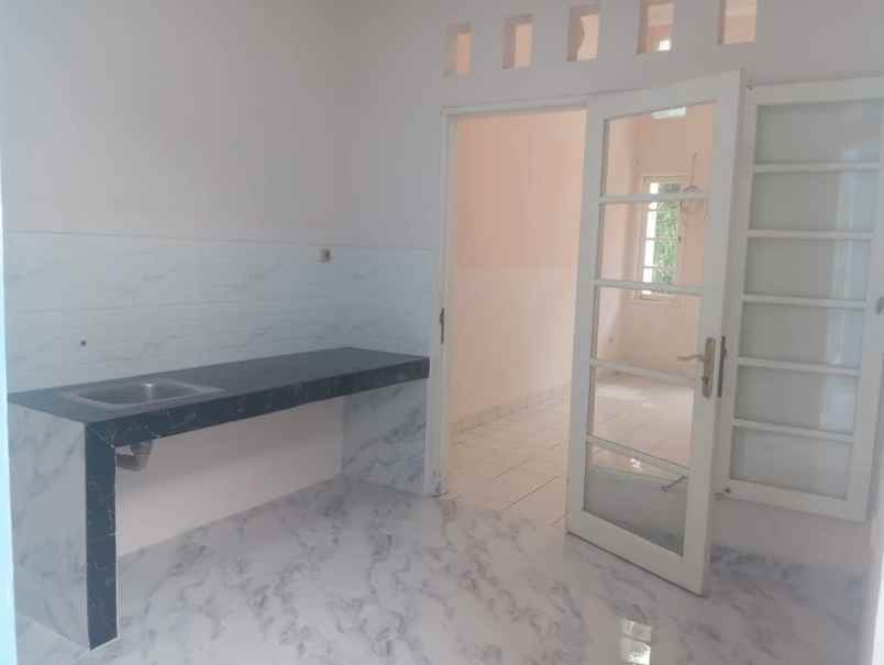 dijual rumah bsd delatinos