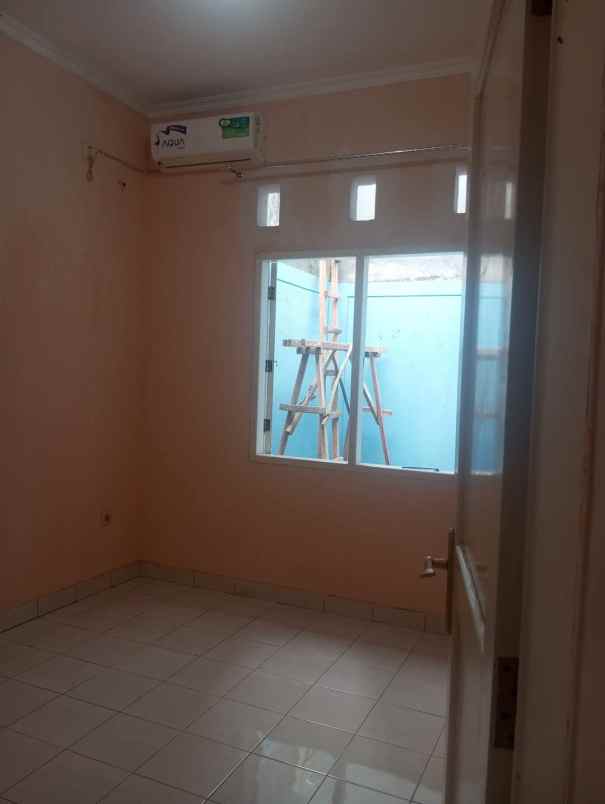 dijual rumah bsd delatinos