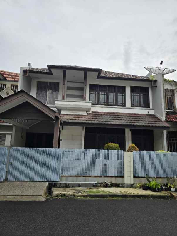 dijual rumah bub di griya inti sentosa