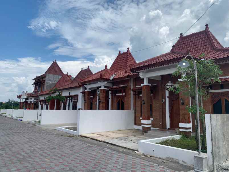 dijual rumah bugisan prambanan klaten