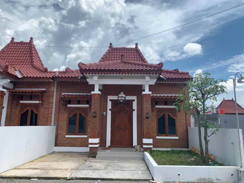 dijual rumah bugisan prambanan klaten