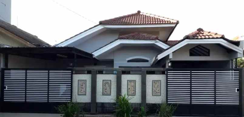 dijual rumah bumi panyawangan