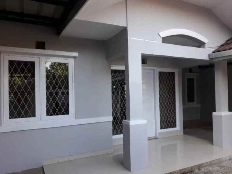 dijual rumah bumi panyawangan