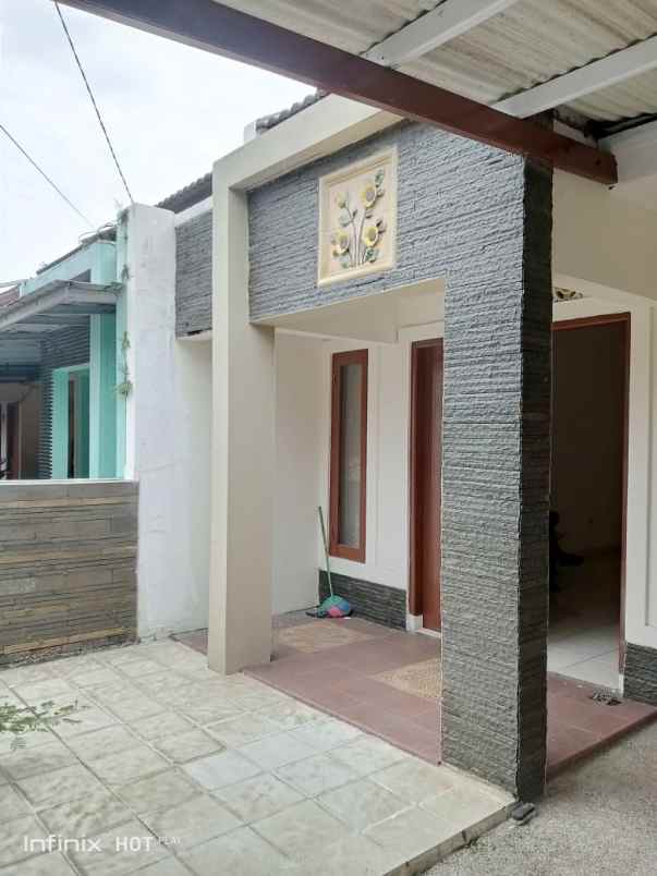 dijual rumah bumi panyawangan