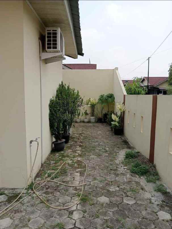 dijual rumah cantik minimalis dekat kampus unri