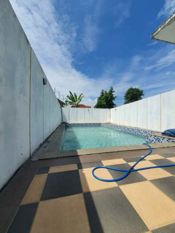 dijual rumah cibinong