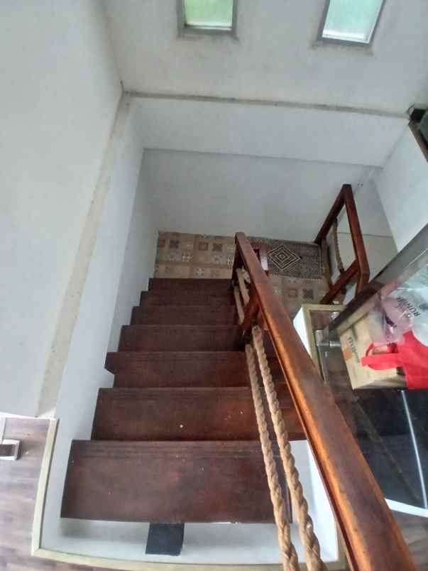 dijual rumah cimanggis