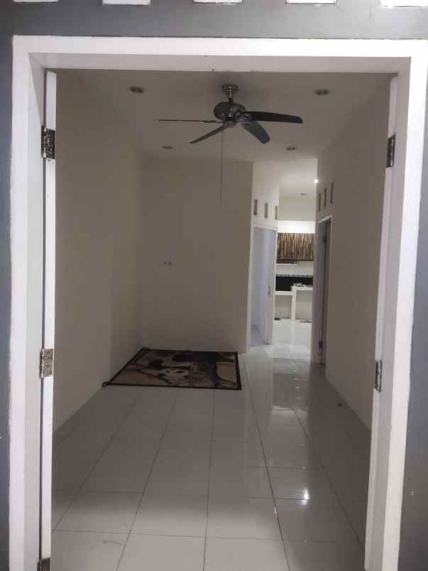 dijual rumah cipedak