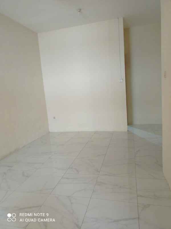 dijual rumah cipondoh makmur