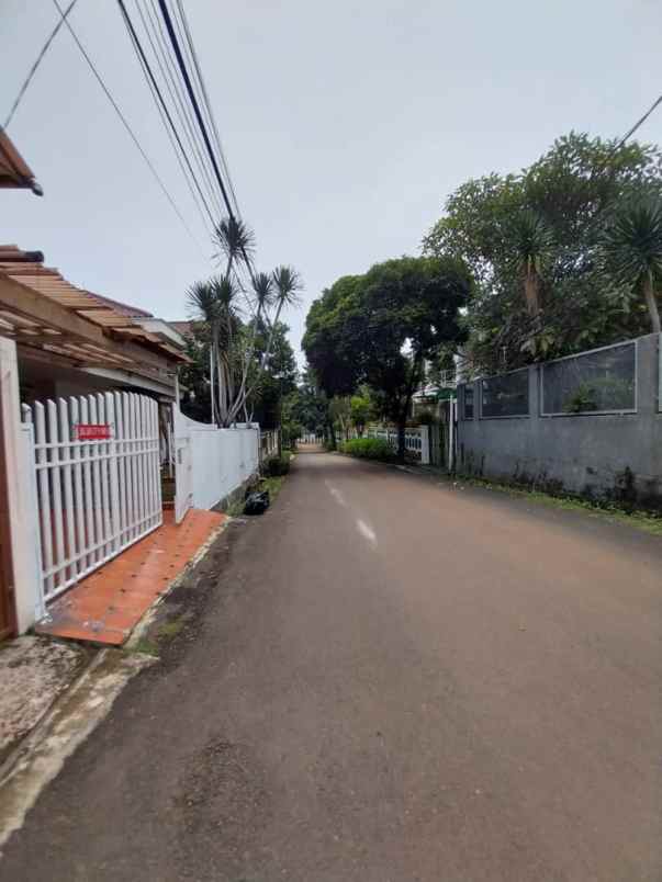 dijual rumah cireundeu permai