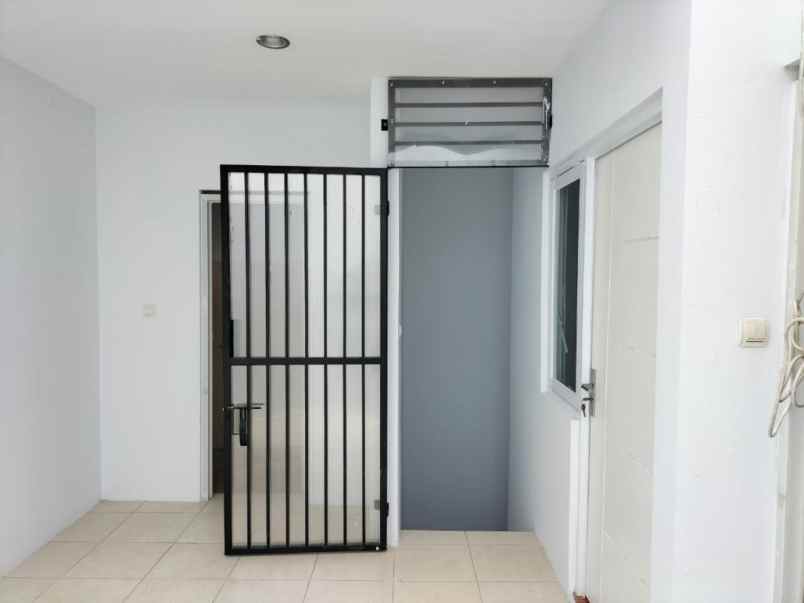 dijual rumah cisaranten