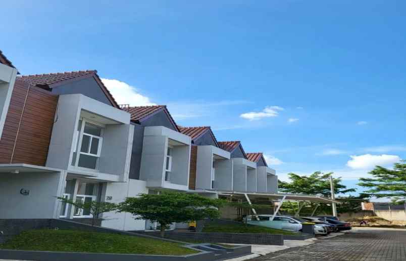 dijual rumah cisaranten