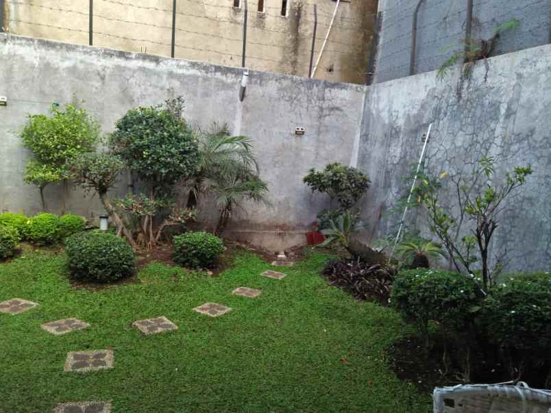 dijual rumah citeureup