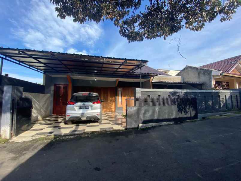 dijual rumah citeureup