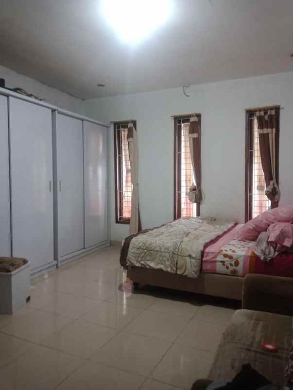 dijual rumah citeureup