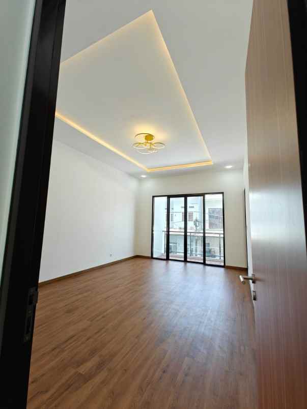 dijual rumah citra 2