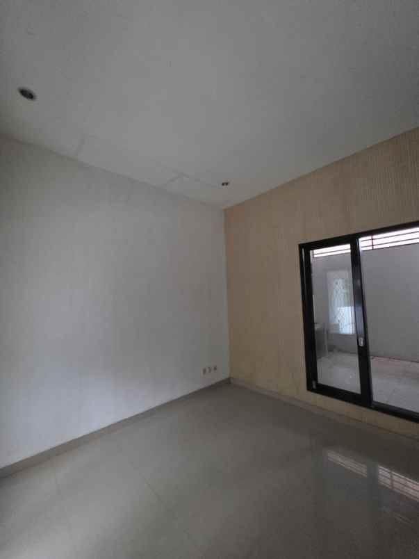 dijual rumah citra grand cibubur