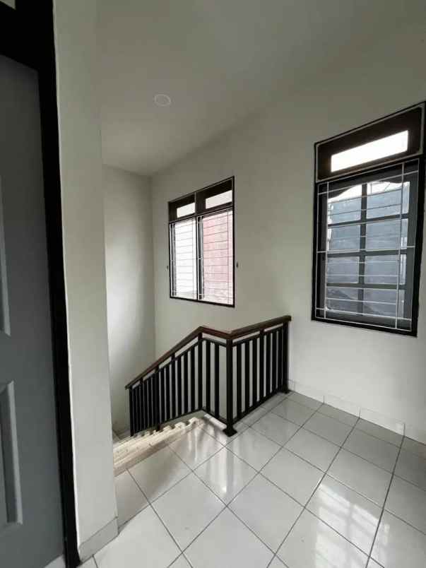 dijual rumah citragrand cibubur