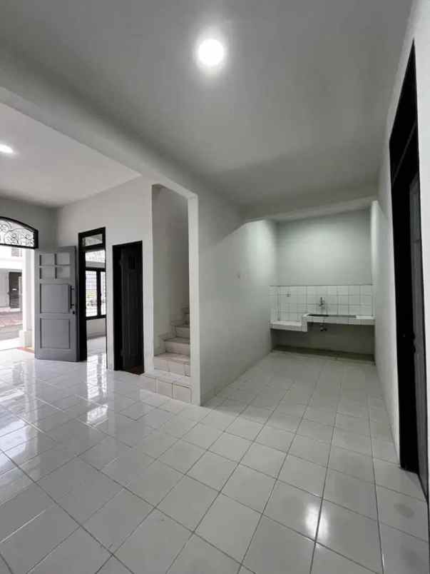 dijual rumah citragrand cibubur