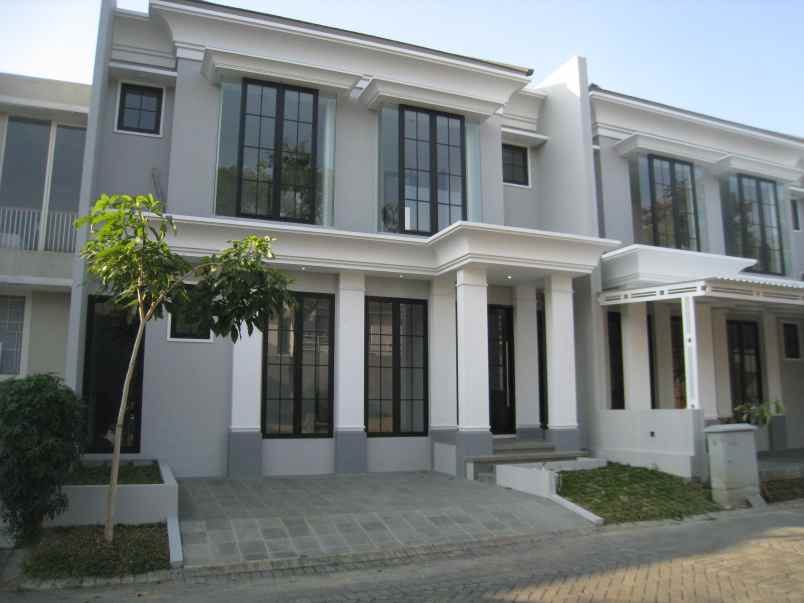 dijual rumah citraland surabaya