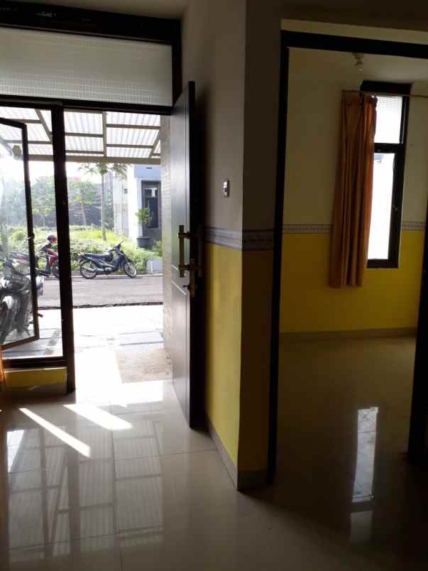 dijual rumah ciwastra