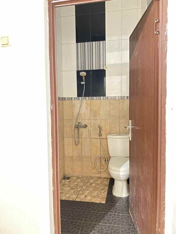 dijual rumah cluster antapani regency