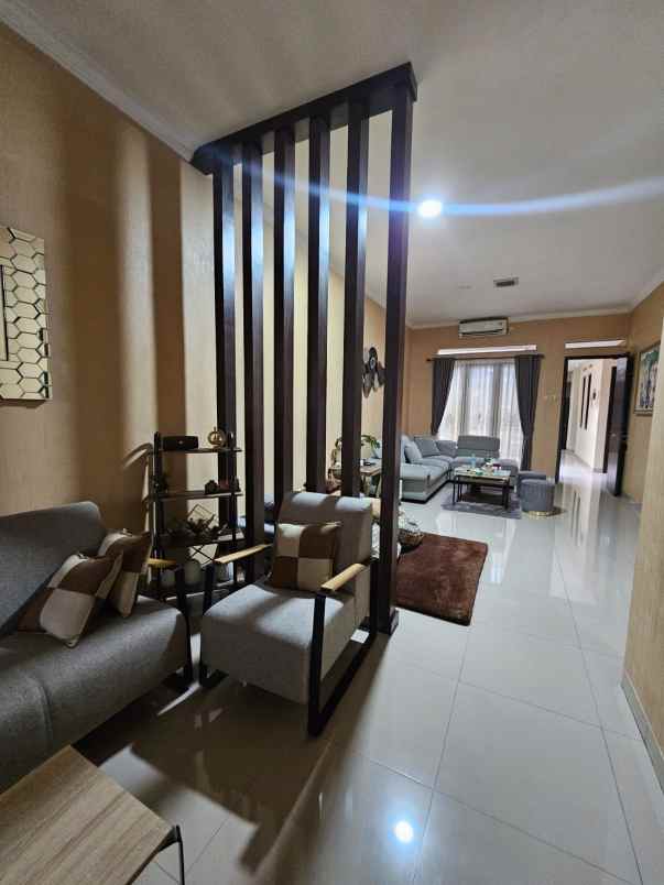 dijual rumah cluster batununggal indah