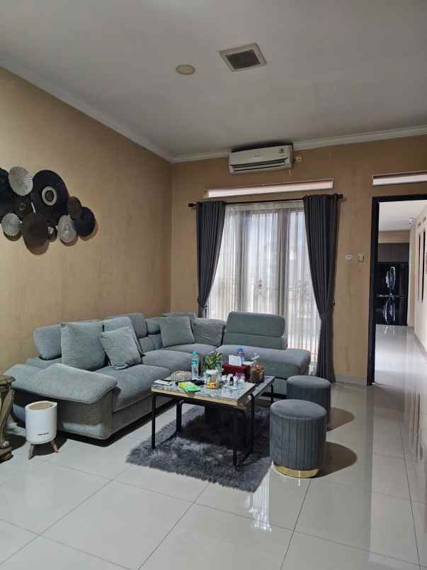 dijual rumah cluster batununggal indah