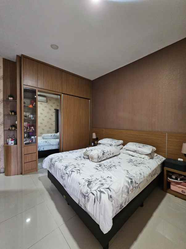 dijual rumah cluster batununggal indah