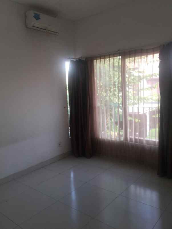 dijual rumah cluster cassia jgc